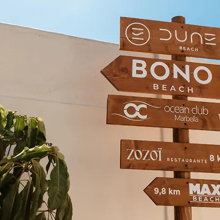 Holiday home 3-story Townhouse For 7, Newly Renovated, Terrace, Bbq, And Access In Arenal, Marbella