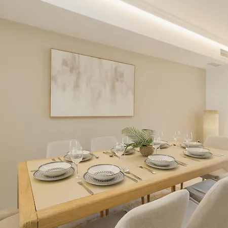 Holiday home 3-story Townhouse For 7, Newly Renovated, Terrace, Bbq, And Access In Arenal, *